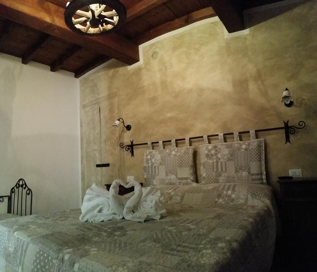Bed and Breakfast La Casa Delle Rondini Roncoferraro Экстерьер фото