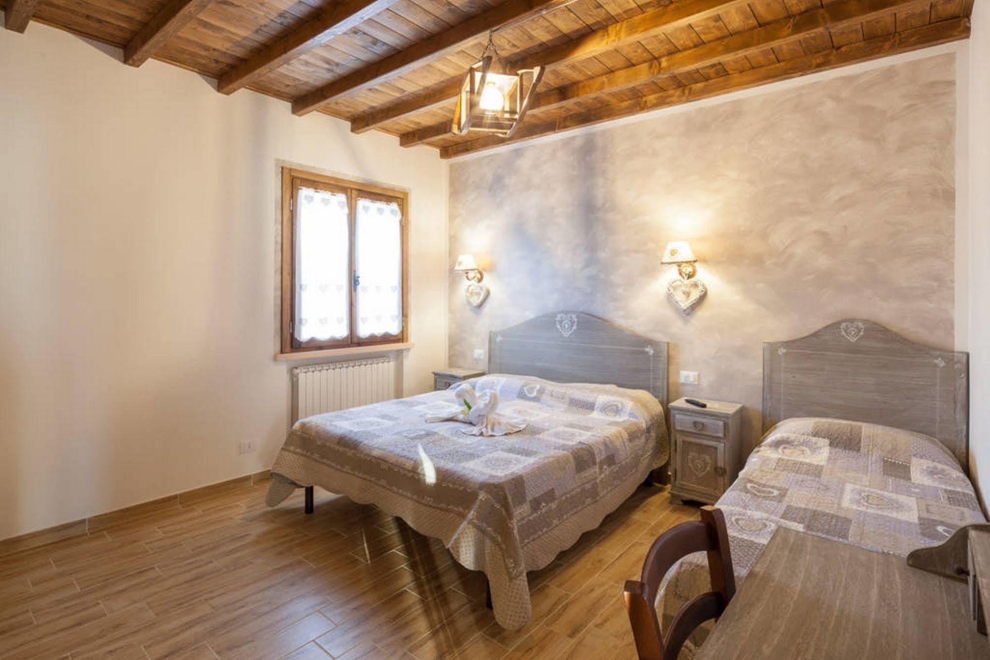 Bed and Breakfast La Casa Delle Rondini Roncoferraro Экстерьер фото