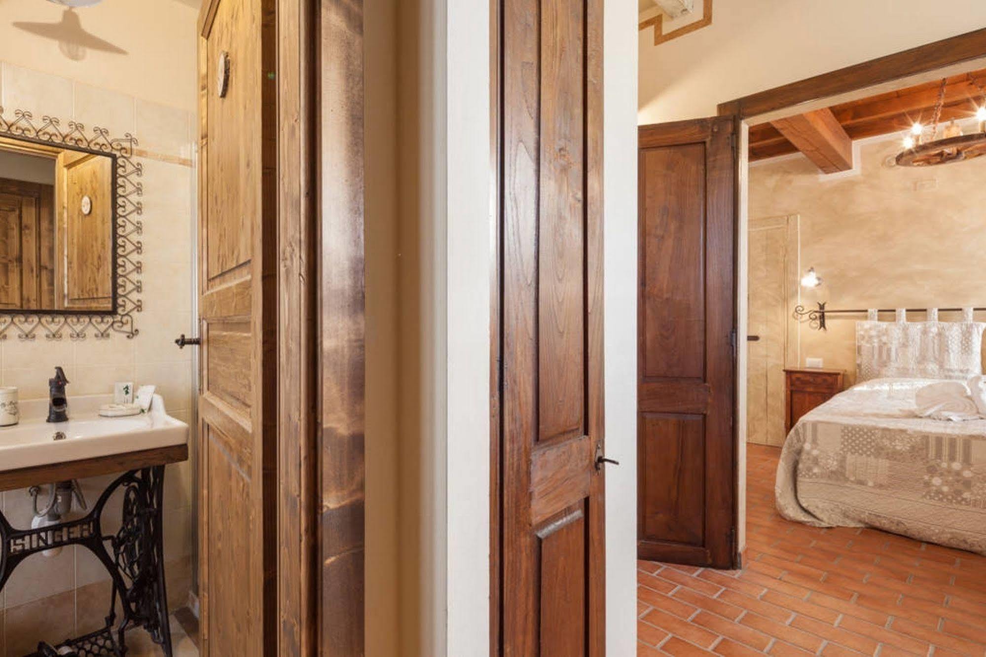 Bed and Breakfast La Casa Delle Rondini Roncoferraro Экстерьер фото