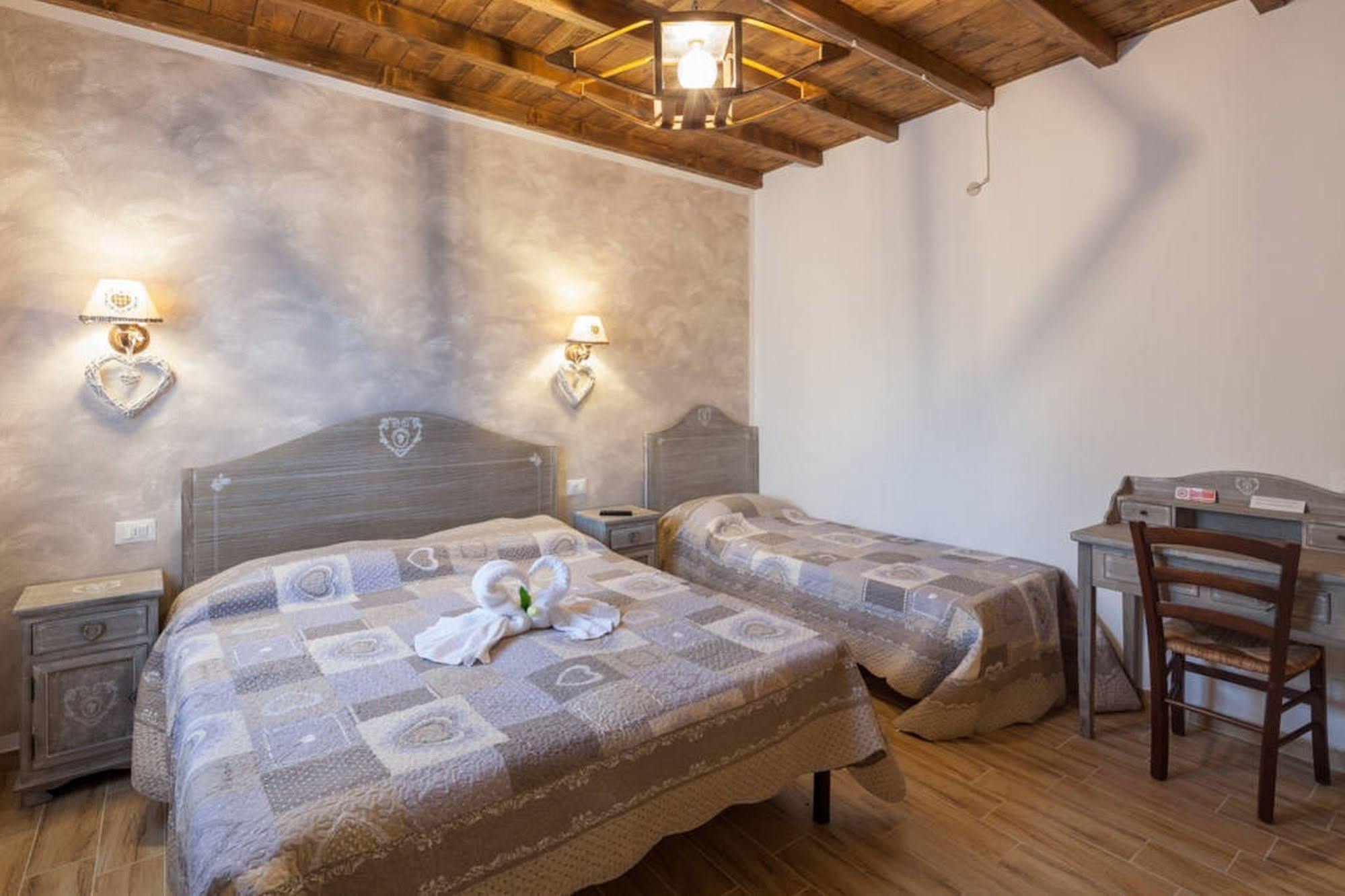 Bed and Breakfast La Casa Delle Rondini Roncoferraro Экстерьер фото