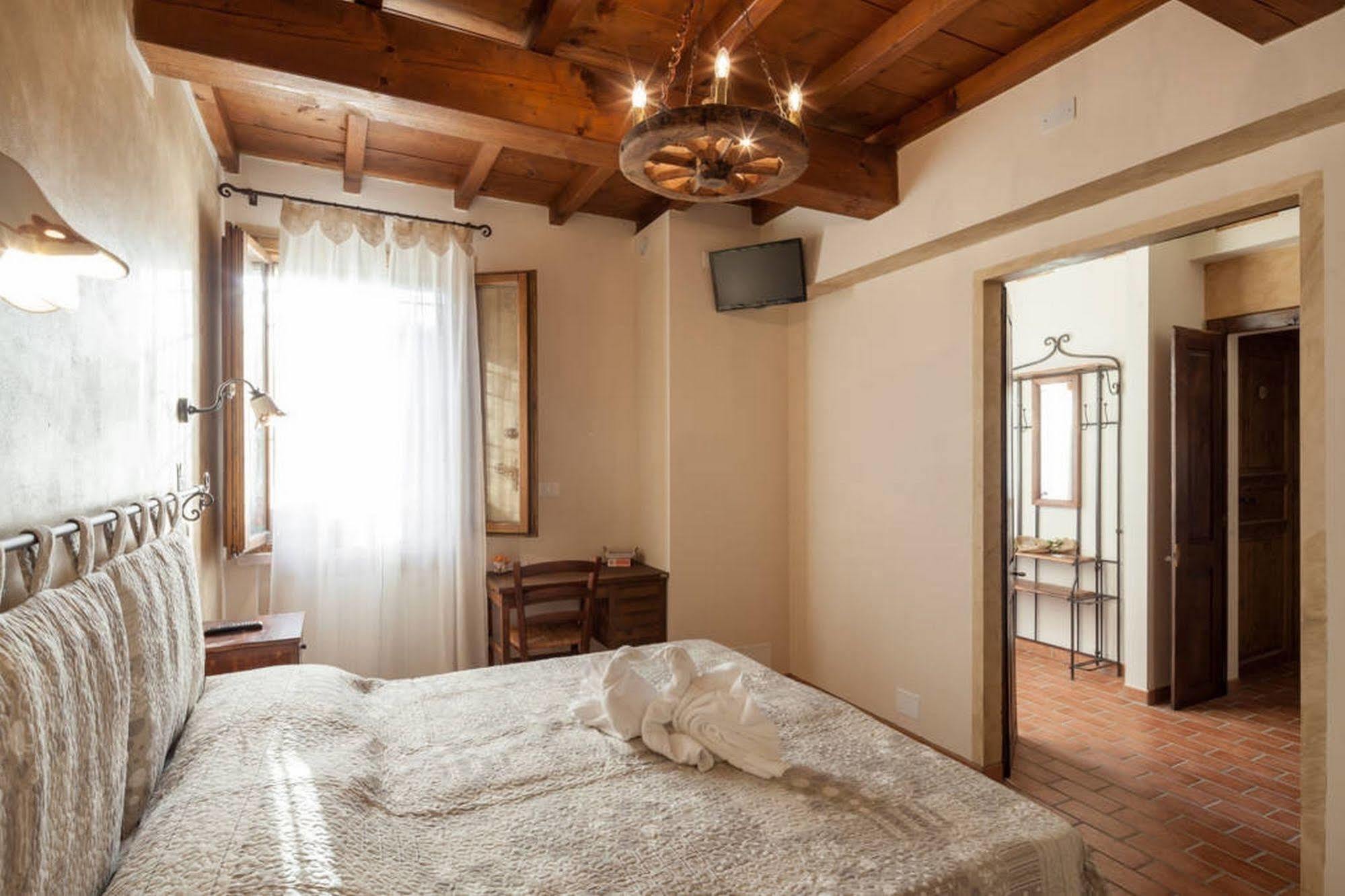 Bed and Breakfast La Casa Delle Rondini Roncoferraro Экстерьер фото