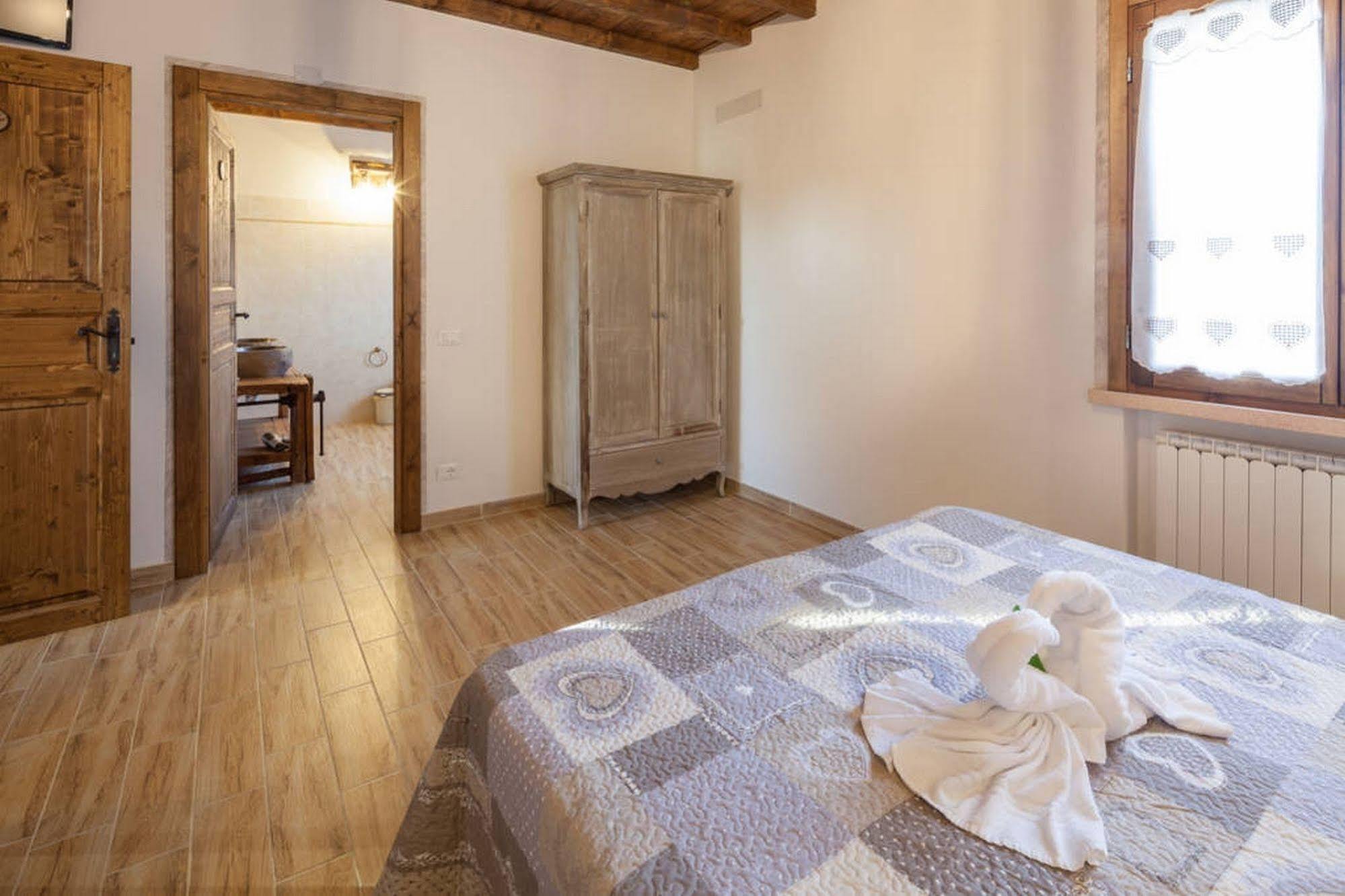 Bed and Breakfast La Casa Delle Rondini Roncoferraro Экстерьер фото