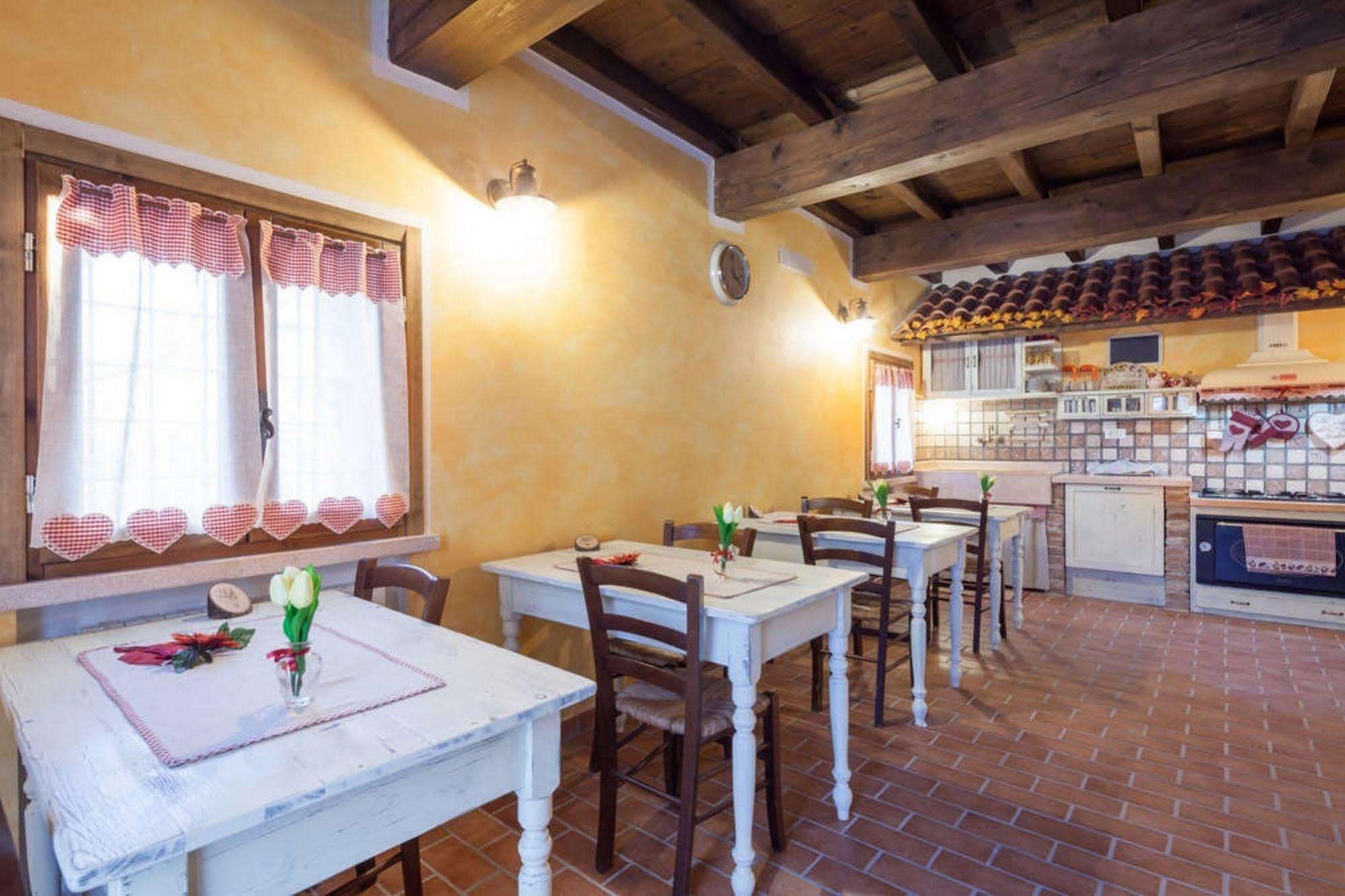Bed and Breakfast La Casa Delle Rondini Roncoferraro Экстерьер фото
