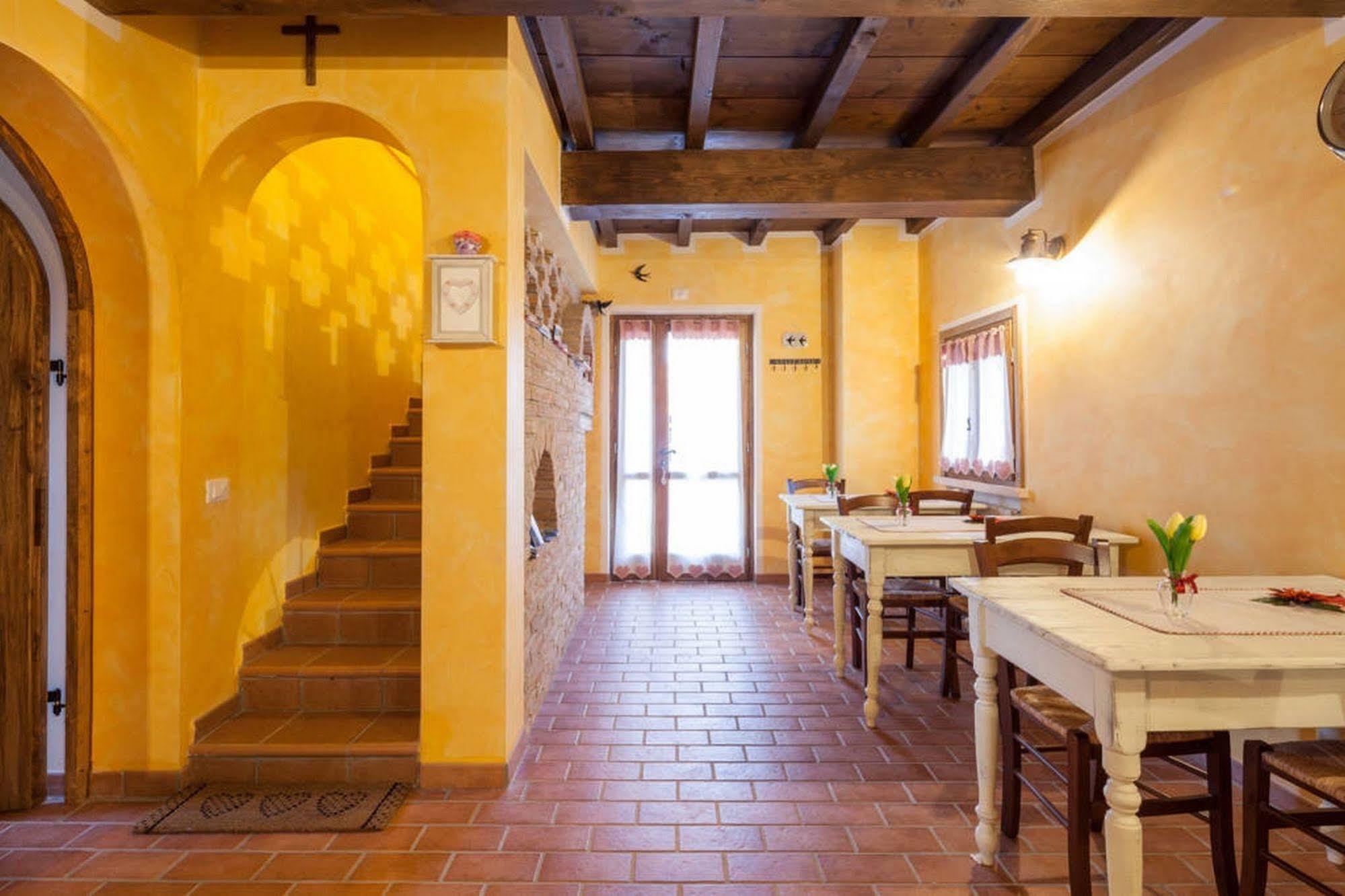 Bed and Breakfast La Casa Delle Rondini Roncoferraro Экстерьер фото