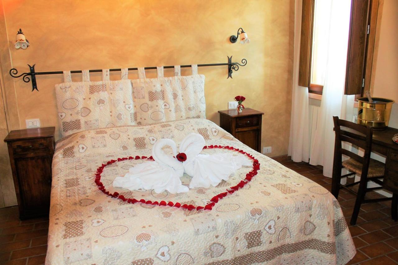 Bed and Breakfast La Casa Delle Rondini Roncoferraro Экстерьер фото